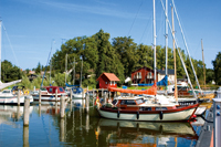 Hafen von Born auf dem Dar&szlig;