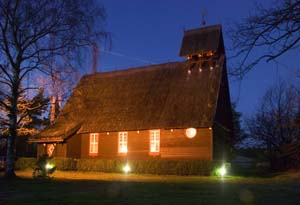 Fischerkirche in Born auf dem Dar&szlig; bei Nacht