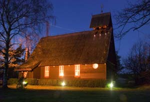 Fischerkirche in Born auf dem Darß bei Nacht